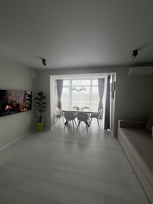 Продаж Квартира 2-кімнатна, 1/4 поверх на вул. Гармонія Рівне - фото 8