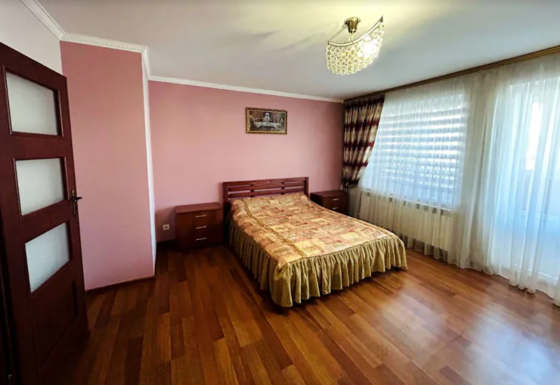 Продаж 4к квартири 120.1 кв. м на вул. 15-го Квітня Тернопіль