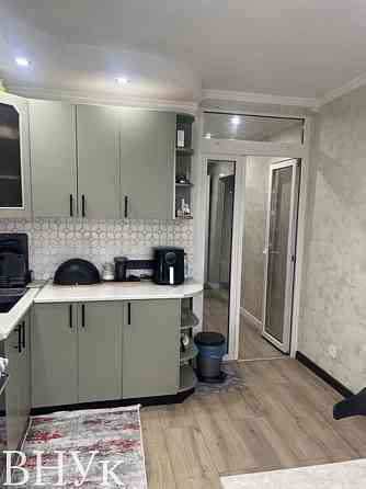 Продаж Квартира 3-кімнатна, 5/5 поверх на Героів Майдану Чернівці