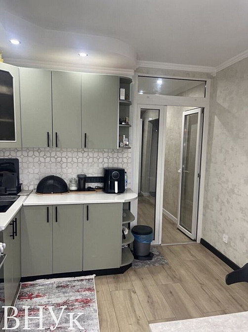 Продаж Квартира 3-кімнатна, 5/5 поверх на Героів Майдану Чернівці - фото 3