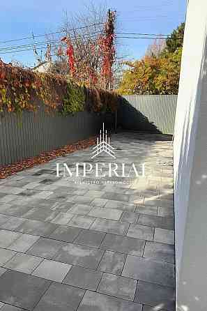 Продаж Будинок 4-кімнатний на вул. Садовая Київ