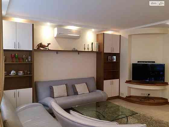 Продаж Квартира 2-кімнатна, 7/9 поверх на Лесі Українки вул., д. 10 Київ