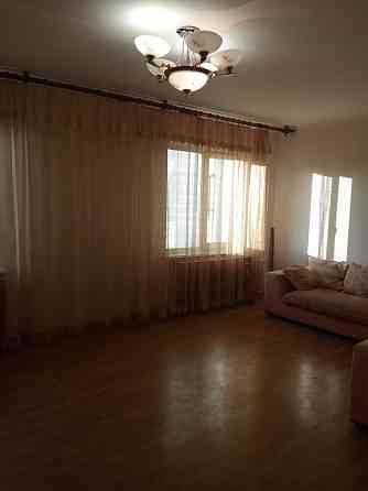 Оренда Квартира 3-кімнатна, 4/18 поверх на Харьковское шоссе, 56 Киев