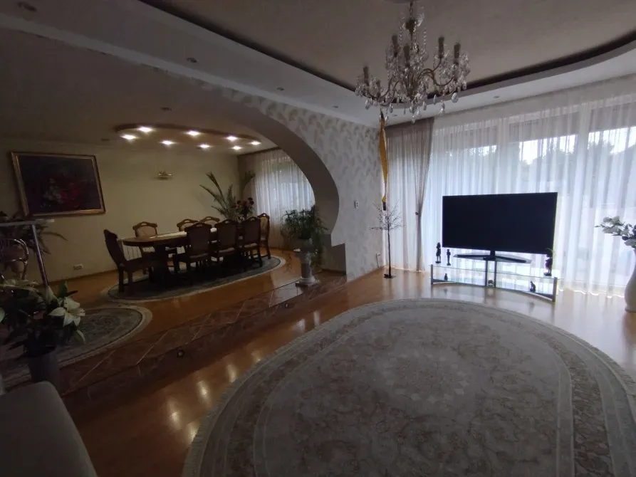 Продаж 3-поверховий Будинок з ділянкою 14 сот 160 кв.м 7+ кімн. на Центральна Ужгород - фото 6