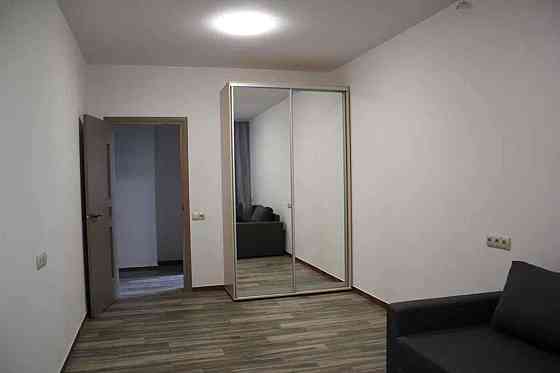 Оренда Квартира 1-кімнатна, 20/25 поверх на пл. Дарницкая Київ