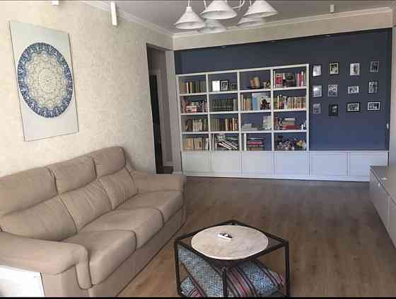 Оренда Квартира 3-кімнатна, 5/9 поверх на Вишняковская, 8а Kiev