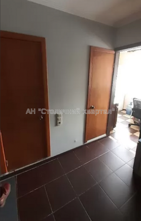 Продаж Будинок 1-кімнатний на Прирічна вул., 17В Київ