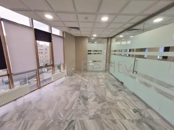 Здається Офісні приміщення площа 260 кв.м 5-й поверх Київ Глибочицька 99А Київ