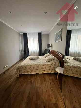 Продаж двокімнатної квартири по вул.Добрянського Uzhhorod