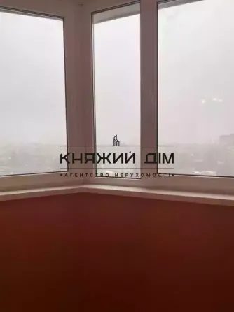 Оренда Квартира 2-кімнатна, 13/25 поверх на вул. Курская ул./Генерала Генадія Воробйова Киев