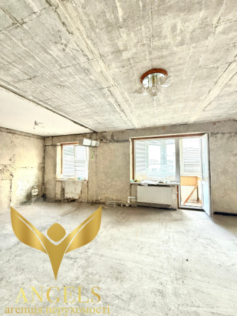 For sale 3-room Apartment 65 sq.m вул Шульгіних 43 Kirovohrad