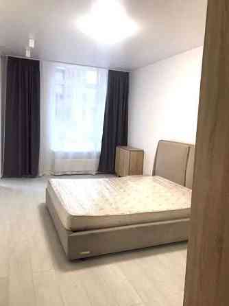 Оренда Квартира 2-кімнатна, 2/10 поверх на ул. Глубочицкая Київ