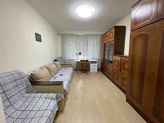 Продаж Квартира 3-кімнатна, 1/9 поверх на Калиновая ул., 77А Дніпро