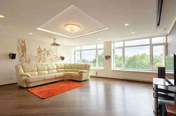 Оренда Квартира 3-кімнатна, 5/24 поверх на ул. Дегтярёвская Kiev