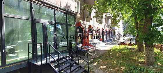 Продаж приміщення вільного призначення на Зверинецкая ул. поверх - 1/3 Київ