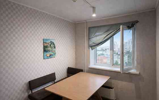 Продаж Квартира 2-кімнатна, 8/10 поверх на Червоної Калини вул., д. 93б Kiev