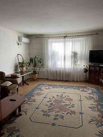 Продаж Квартира 2-кімнатна, 24/25 поверх на Братства тарасівців вул., 12/37 Киев