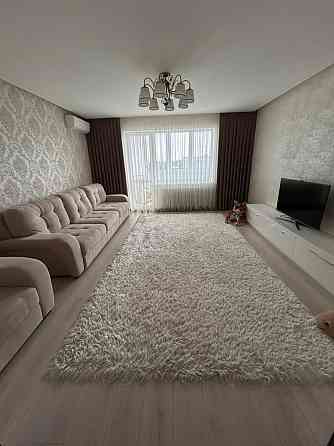 Продаж Квартира 3-кімнатна, 11/17 поверх на Дарницкая ул., 19 Дніпро