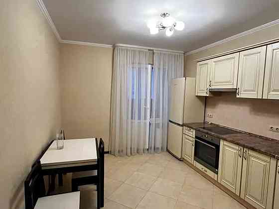 Оренда Квартира 1-кімнатна, 21/25 поверх на вул. Софії Русової, 3А Kiev