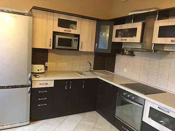 Оренда Квартира 3-кімнатна, 6/15 поверх на ул. Маршала Тимошенко Kiev