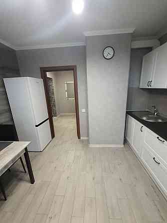 Продаж Квартира 1-кімнатна, 19/25 поверх на Моторний вул., д. 11а Kiev