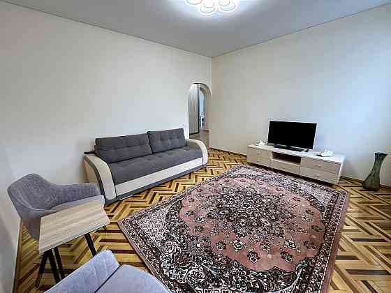 Продаж Квартира 3-кімнатна, 5/5 поверх на Юрія Іллєнка вул., д. 18 Київ