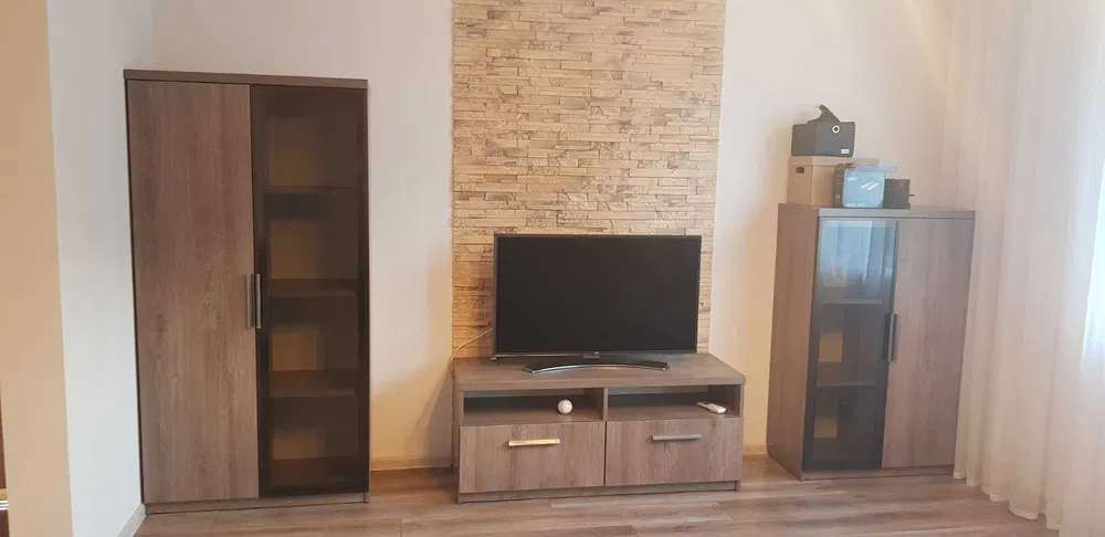 Оренда Квартира 2-кімнатна, 1/1 поверх на ул. Гостинная Київ - фото 1