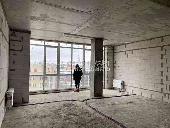 Продаж Квартира 4-кімнатна, 19/20 поверх на вул. Сухумська Харьков