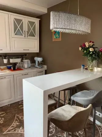 Оренда Квартира 2-кімнатна, 16/27 поверх на Юрія Кондратюка вул., 5 Kiev