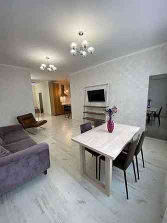 Оренда Квартира 2-кімнатна, 5/32 поверх на ул. Саксаганского Київ