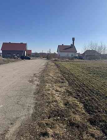 Продаж земельної ділянки 10 соток на фабри Pochayiv