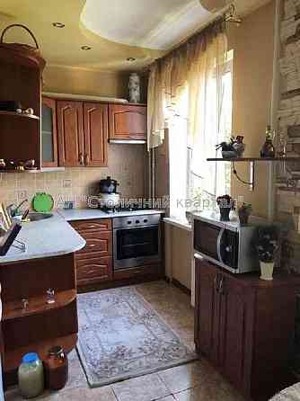 Продаж Будинок 3-кімнатний на Єреванська вул., 13 Kiev