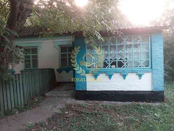 Продам будинок з земельною ділянкою в Малополовецькомуу 