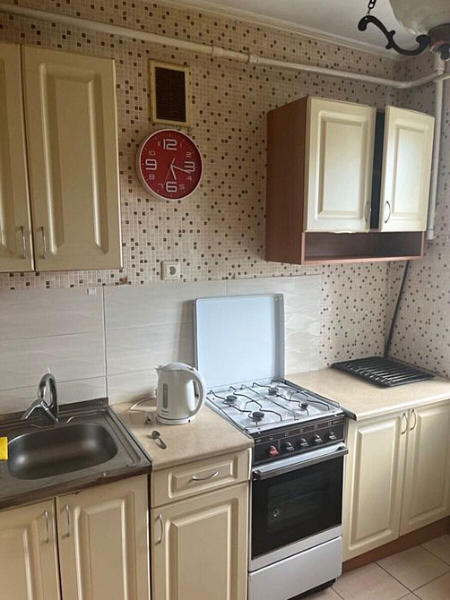 Оренда Квартира 1-кімнатна, 2/5 поверх на Верховної Ради, 27 Київ - фото 1