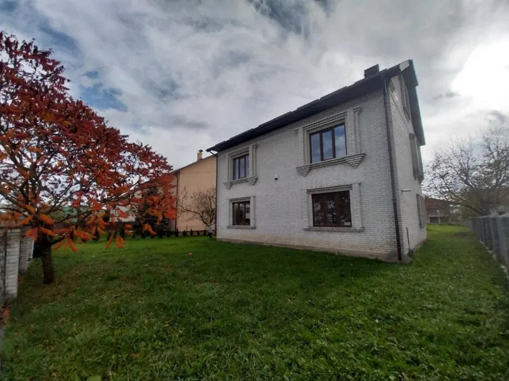 Продаж 2-поверховий Будинок з ділянкою 23 сот 160 кв.м 7+ кімн.  Пісочна - фото 1