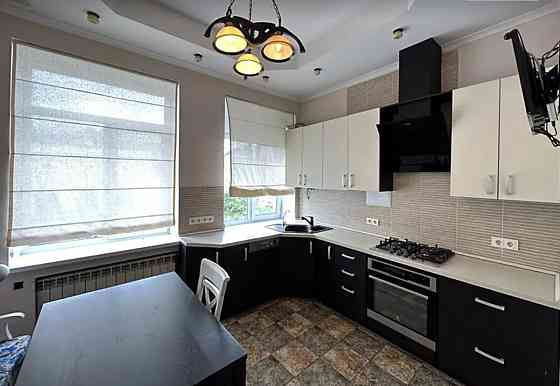 Оренда Квартира 2-кімнатна, 5/5 поверх на Бульварно-Кудрявская ул. (Воровского), 31а Kiev