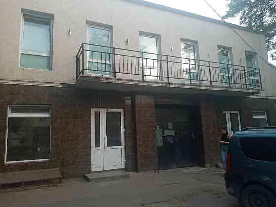 Продаж комерційне приміщення на ул. Прохоровская, 53 приміщень - 8, поверх - 1 Одеса