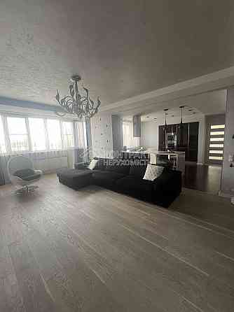 Оренда Квартира 3-кімнатна, 8/10 поверх на вул. Сухумська Харків