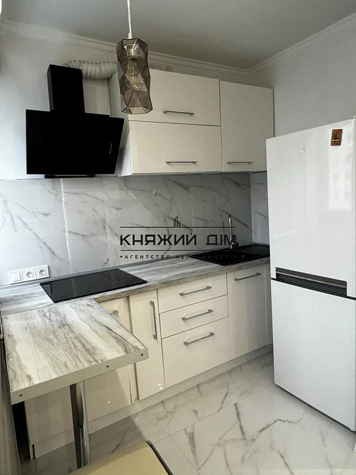 Продаж 1-кімнатної квартири по вул. М.Бойчука 41, метро Видубичі. № 21146603 Київ - фото 1
