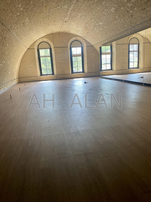 Оренда Будинок на Мазепи Івана вул., 1 Kiev - photo 1