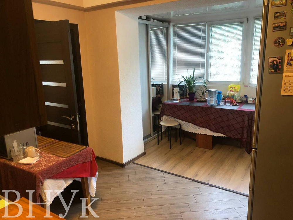 Продаж Квартира 3-кімнатна, 4/4 поверх на вул. Садова Львів - фото 1