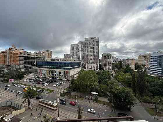 Продаж Квартира 2-кімнатна, 8/25 поверх на Генуэзская ул. Одеса