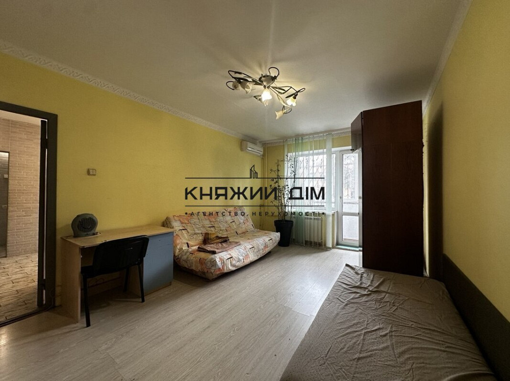 Оренда Квартира 1-кімнатна, 1/10 поверх на Тростянецкая ул. Kiev - photo 1