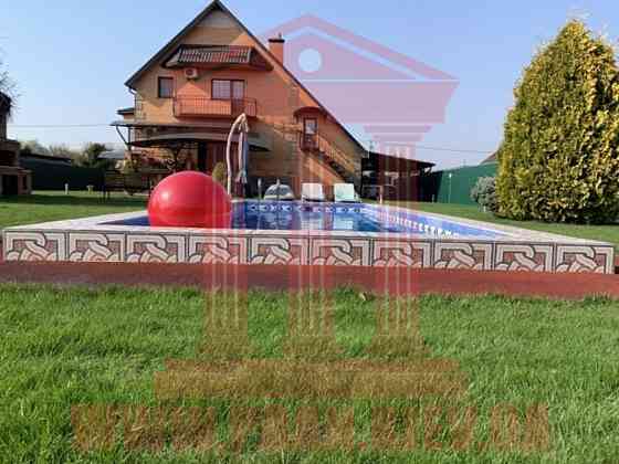 Продаж 3-поверховий Будинок з ділянкою 12.5 сот 300 кв.м  на Полтавская 