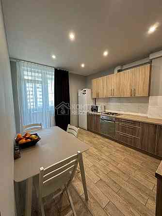 Продаж Квартира 2-кімнатна, 7/14 поверх на вул. Героїв Харкова Kharkiv