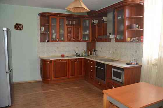 Оренда Квартира 2-кімнатна, 10/22 поверх на Саперно-слободская ул., 22 Киев