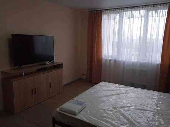 Оренда Квартира 1-кімнатна, 10/17 поверх на Харьковское шоссе, 15а Kiev