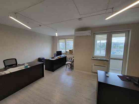 Оренда офісне приміщення на улица Ревуцкого, д.40 приміщень - 4, поверх - 2/25 Киев