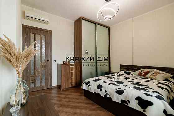 Продаж 2-кімнатної квартири вул. Урлівська 23-А,ТРЦ River Mall.м.Позняки Київ