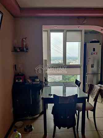 Продаж Квартира 4-кімнатна, 16/16 поверх на вул. Гвардійців Широнінців Kharkiv